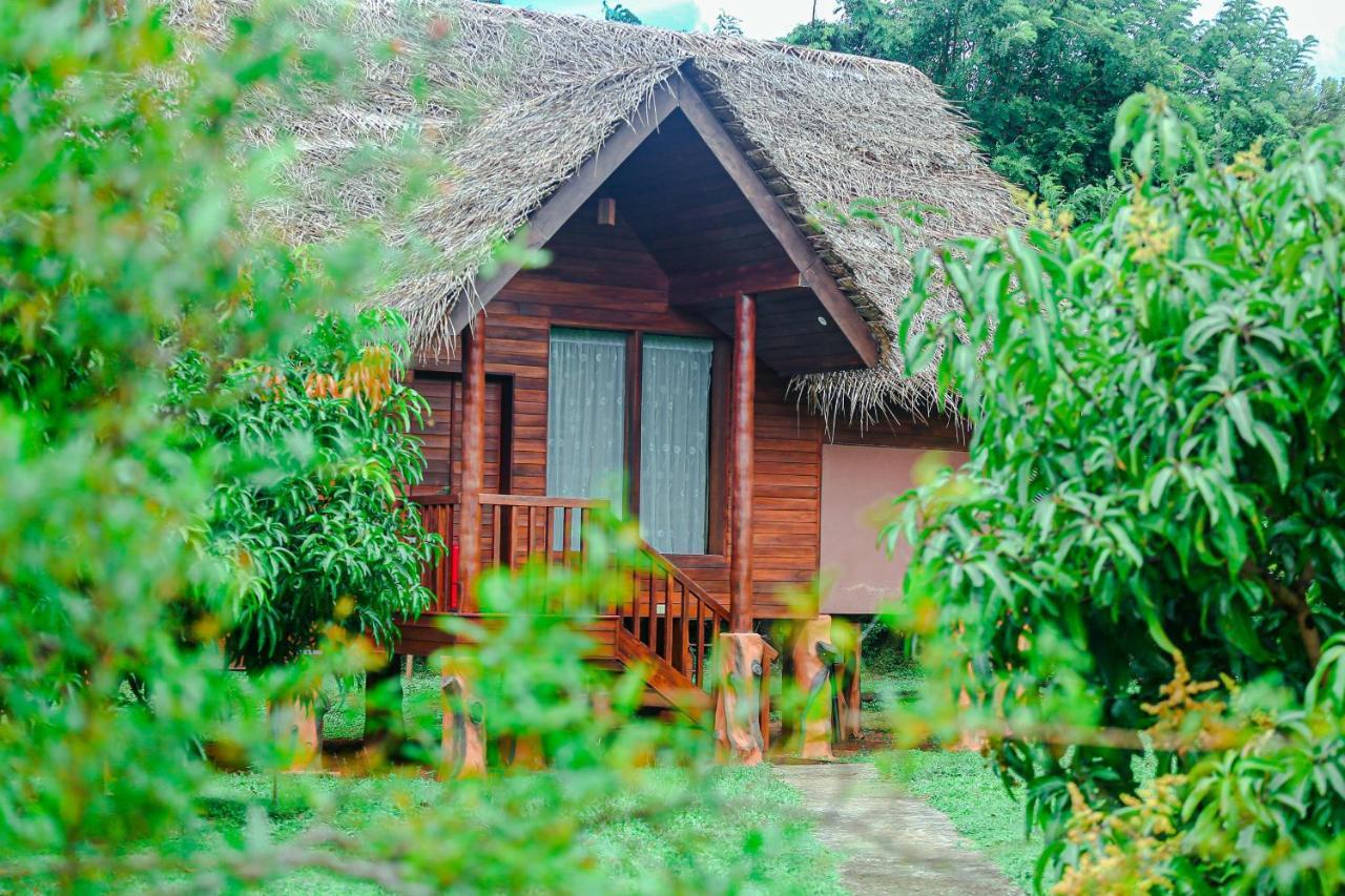 Sigiriya Water Cottage Bagian luar foto